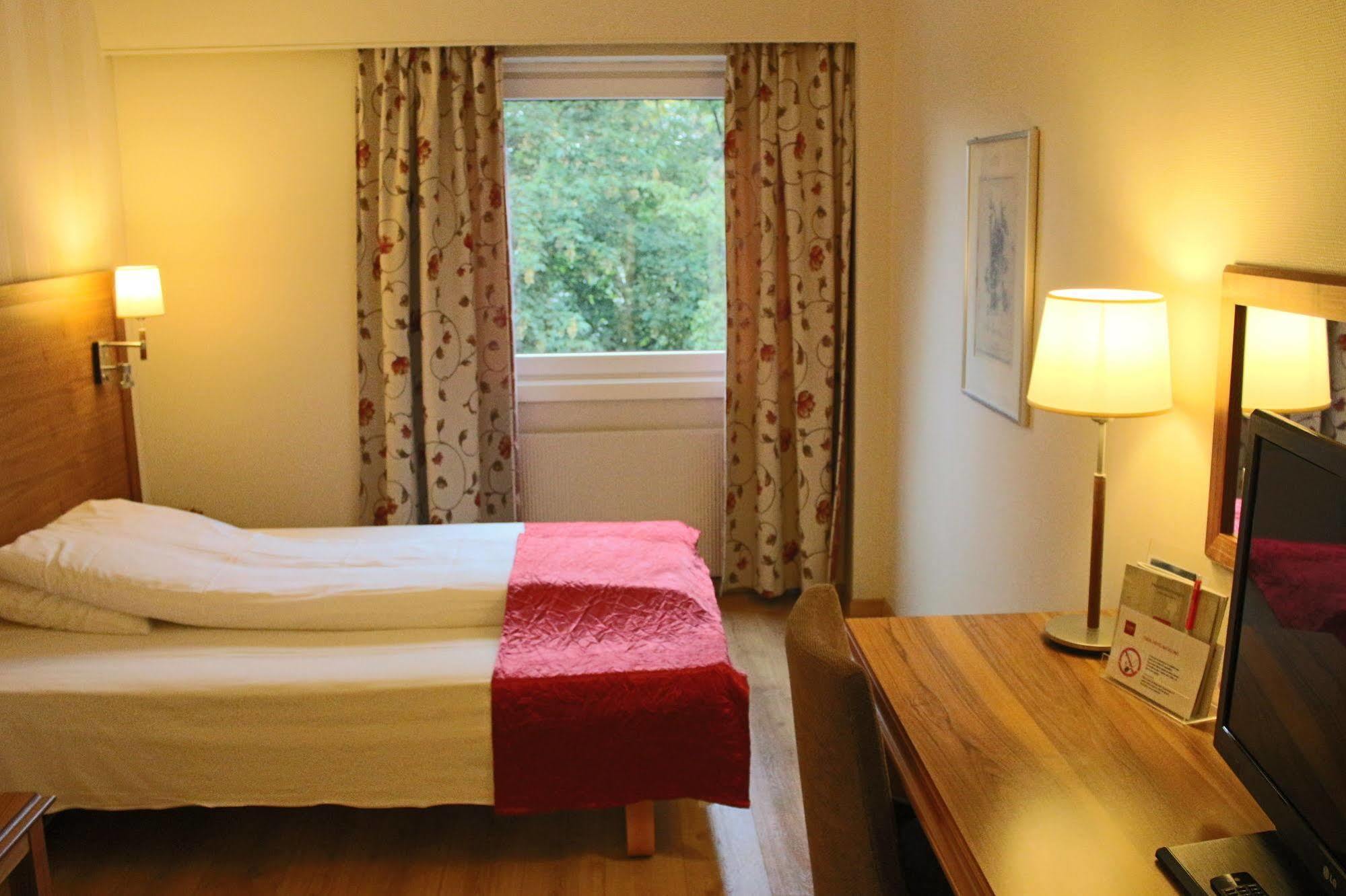 Thon Partner Hotel Backlund Levanger Esterno foto