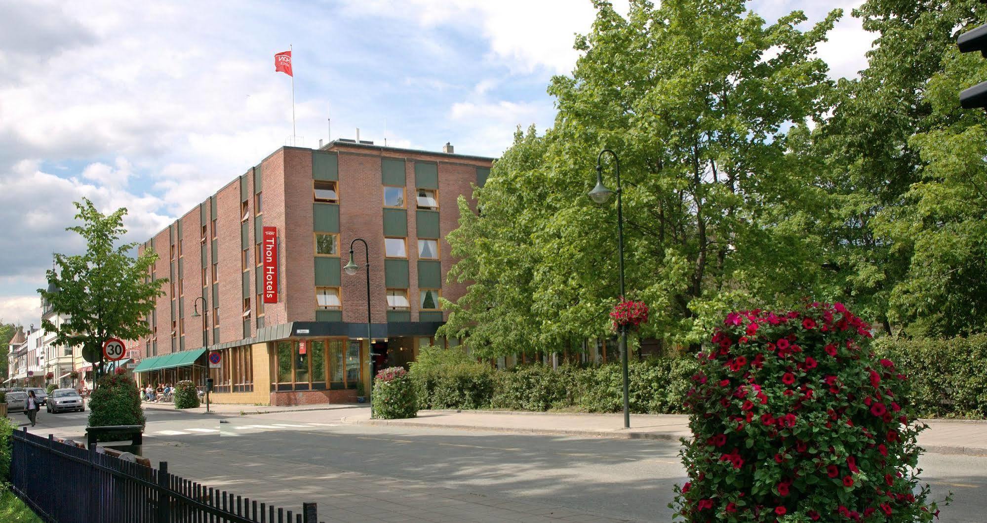 Thon Partner Hotel Backlund Levanger Esterno foto